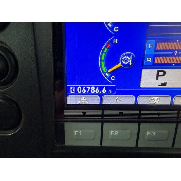 2018 كوماتسو D61PXI-24-45640150