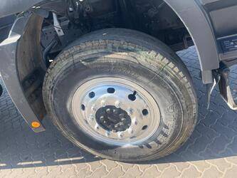 2011-mercedes-benz-3341-1425956-45640202