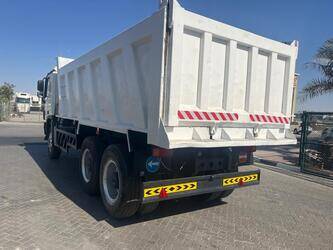 2011-mercedes-benz-3341-1425956-45640207