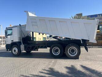 2011-mercedes-benz-3341-1425956-45640216