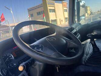 2011-mercedes-benz-3341-1425956-45640219