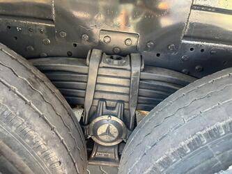 2011-mercedes-benz-3341-1425956-45640289