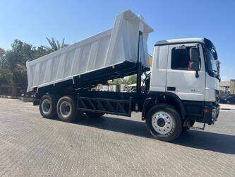 2011-mercedes-benz-3341-1425956-45640290