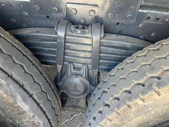 2011-mercedes-benz-3341-1425956-45640356