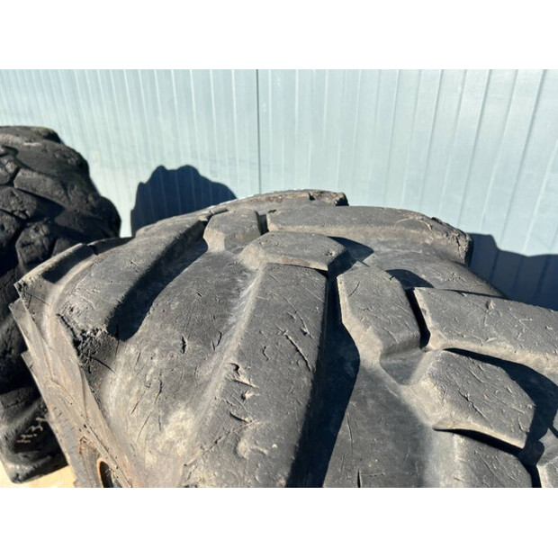 Michelin 445/70R19.5-45640474