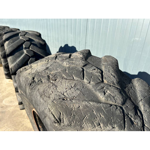 Michelin 445/70R19.5-45640476