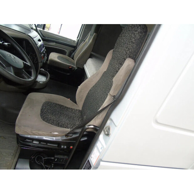 2009 داف XF 105.410-45640868