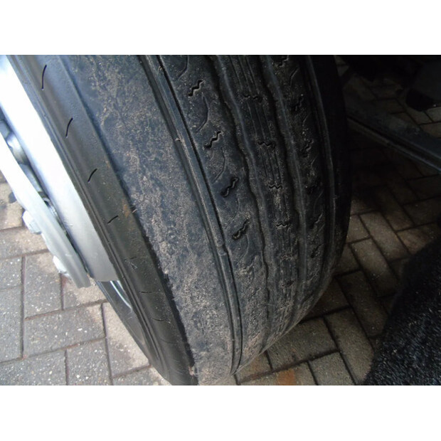 2009 داف XF 105.410-45640872