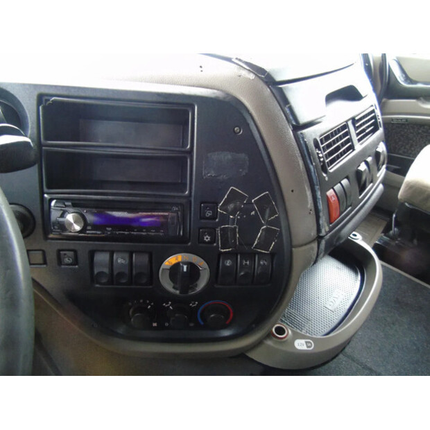 2009 داف XF 105.410-45640880