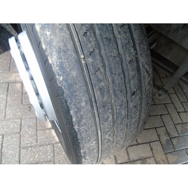 2009 داف XF 105.410-45640884