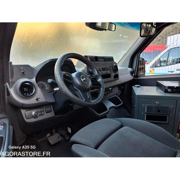 2020 Mercedes-Benz SPRINTER-45653397