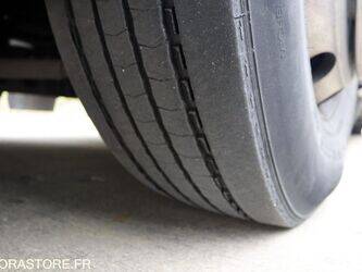 2011-mercedes-benz-tourismo-1425999-45653421