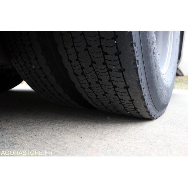 2011 Mercedes-Benz Tourismo-45653422