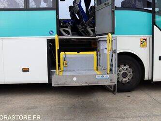 2011-mercedes-benz-tourismo-1425999-45653449