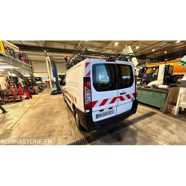 2011 سيتروين Jumpy-45653465