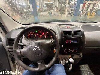 2011-citroen-jumpy-1426001-45653470