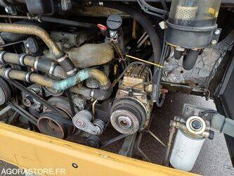 2009-mercedes-benz-intouro-1426004-45653518