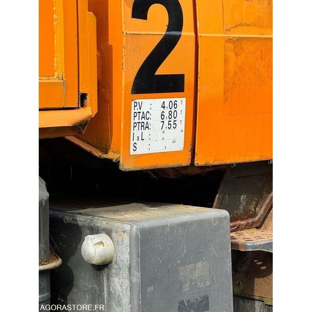 1984 مرسيدس بنز Unimog-45653596