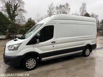 2017-ford-transit-1426014-45653624