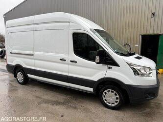 2017-ford-transit-1426014-45653628