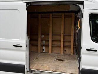 2017-ford-transit-1426014-45653637