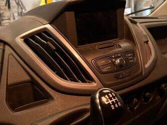 2017-ford-transit-1426014-45653646