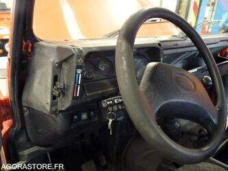 2001-land-rover-defender-1425825-45653740