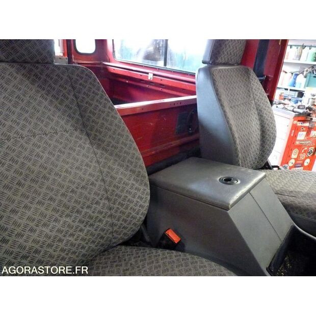 2001 Land Rover Defender-45653747