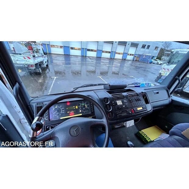 2003 مرسيدس بنز 1218-45653922