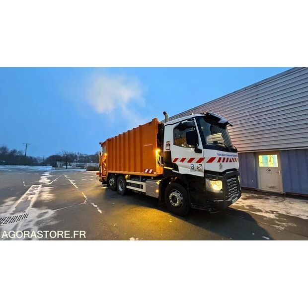 2016 Renault C-45653932