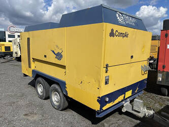 صورة ل كومبروسر 2013 كومبير C200