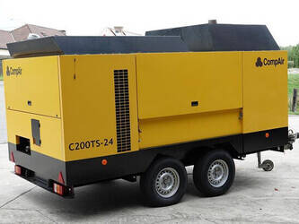 2020-compair-c-200-ts-24-45654800