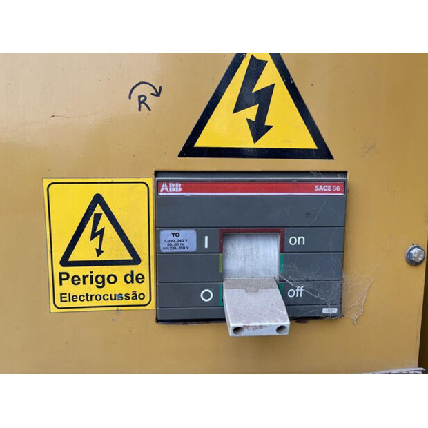 2009 OLYMPIAN GEP550-2-45655014