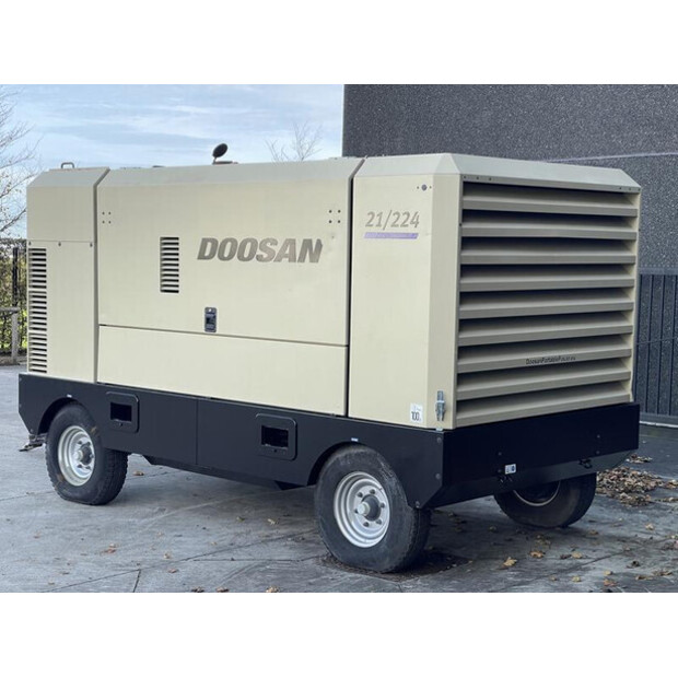 2016 Doosan 21 / 224 - N-45655515