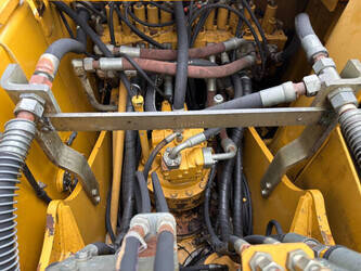 2004-caterpillar-318cl-1426131-45656492