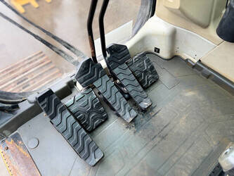 2004-caterpillar-318cl-1426131-45656511