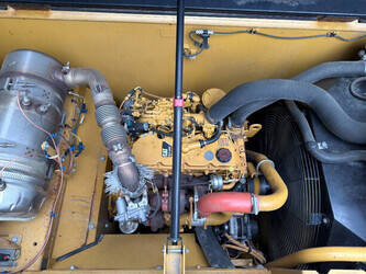 2016-caterpillar-320fl-1426133-45656604