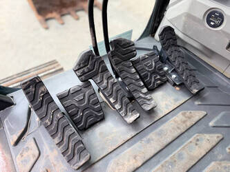 2016-caterpillar-320fl-1426133-45656619