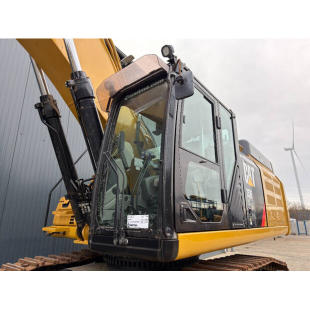 2017 Caterpillar 352F XE-45656914