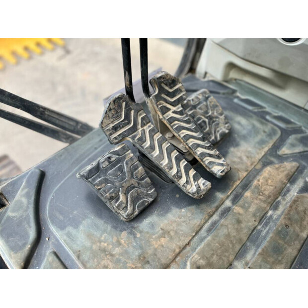 2015 Caterpillar 352FL-45657018