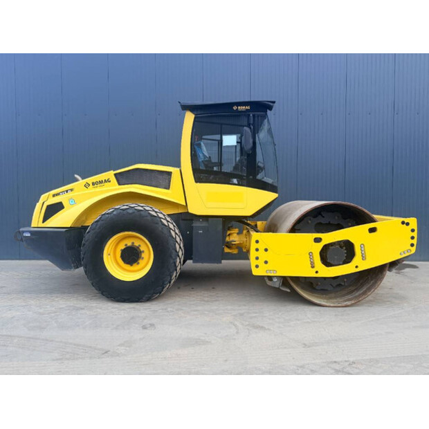 2019 BOMAG BW213D-5-45658655