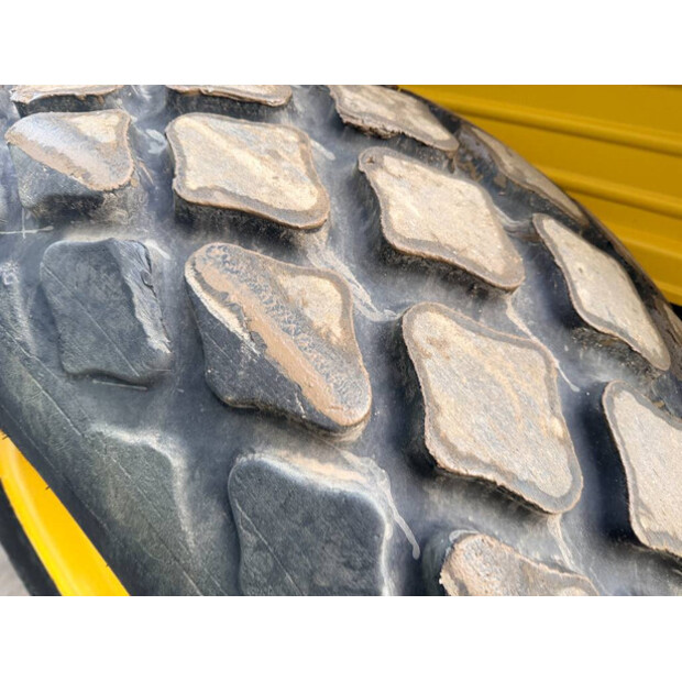 2019 BOMAG BW213D-5-45658674