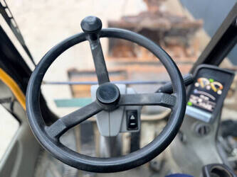 2013-volvo-ew180d-1426193-45659414