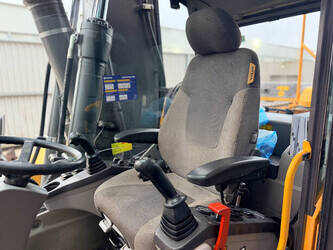 2013-volvo-ew180d-1426193-45659421