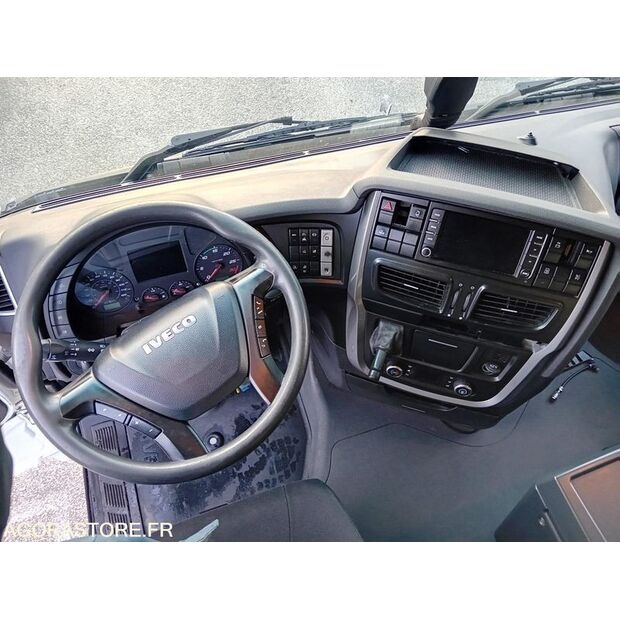 2019 Iveco AS440S-45671869