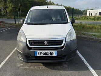 2017-peugeot-partner-1426218-45671958