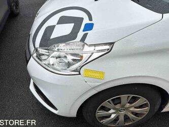 2018-peugeot-208-1426219-45671963