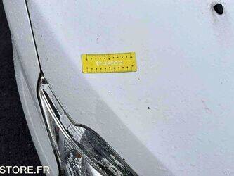 2018-peugeot-208-1426219-45671964