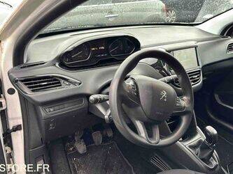 2018-peugeot-208-1426219-45671971