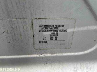 2018-peugeot-208-1426219-45671974